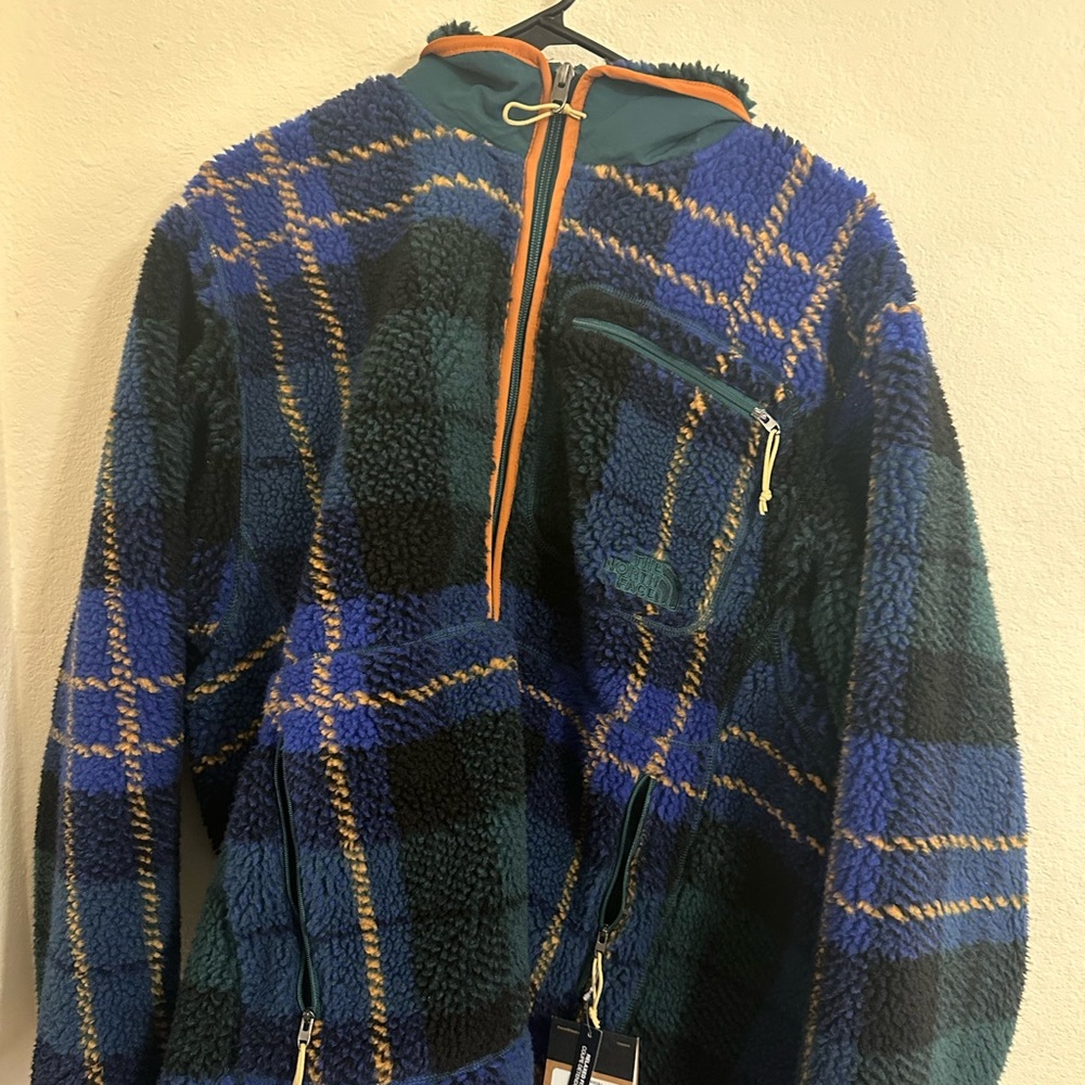 The NorthFace Quarter Zip